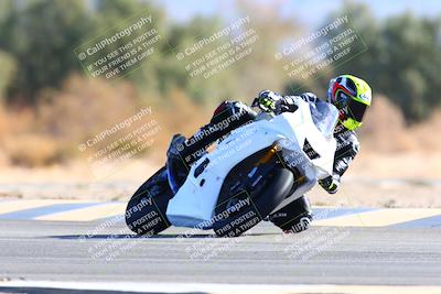 media/Jan-08-2022-SoCal Trackdays (Sat) [[1ec2777125]]/Turn 7 (1035am)/